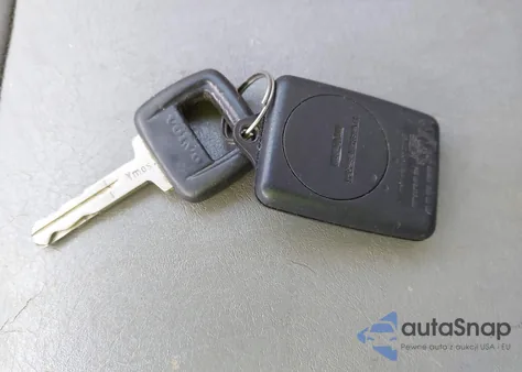 1995 Volvo 960 z USA, uszkodzony, nr VIN YV1KS961XS1061239